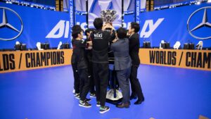 『リーグ・オブ・レジェンド』世界大会「Worlds 2021」閉幕。中国LPLのプライドEdward Gamingがチーム初の優勝を果たす